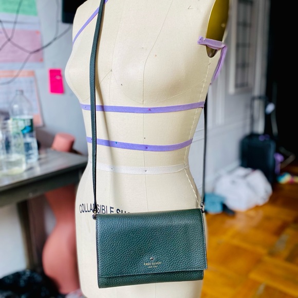 Kate Spade ♠️ cross body purse - Picture 1 of 10